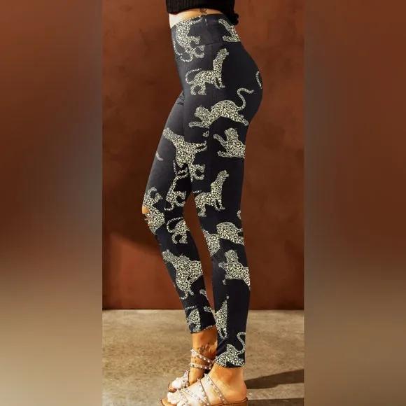 Cheetah Print Ripped Leggings