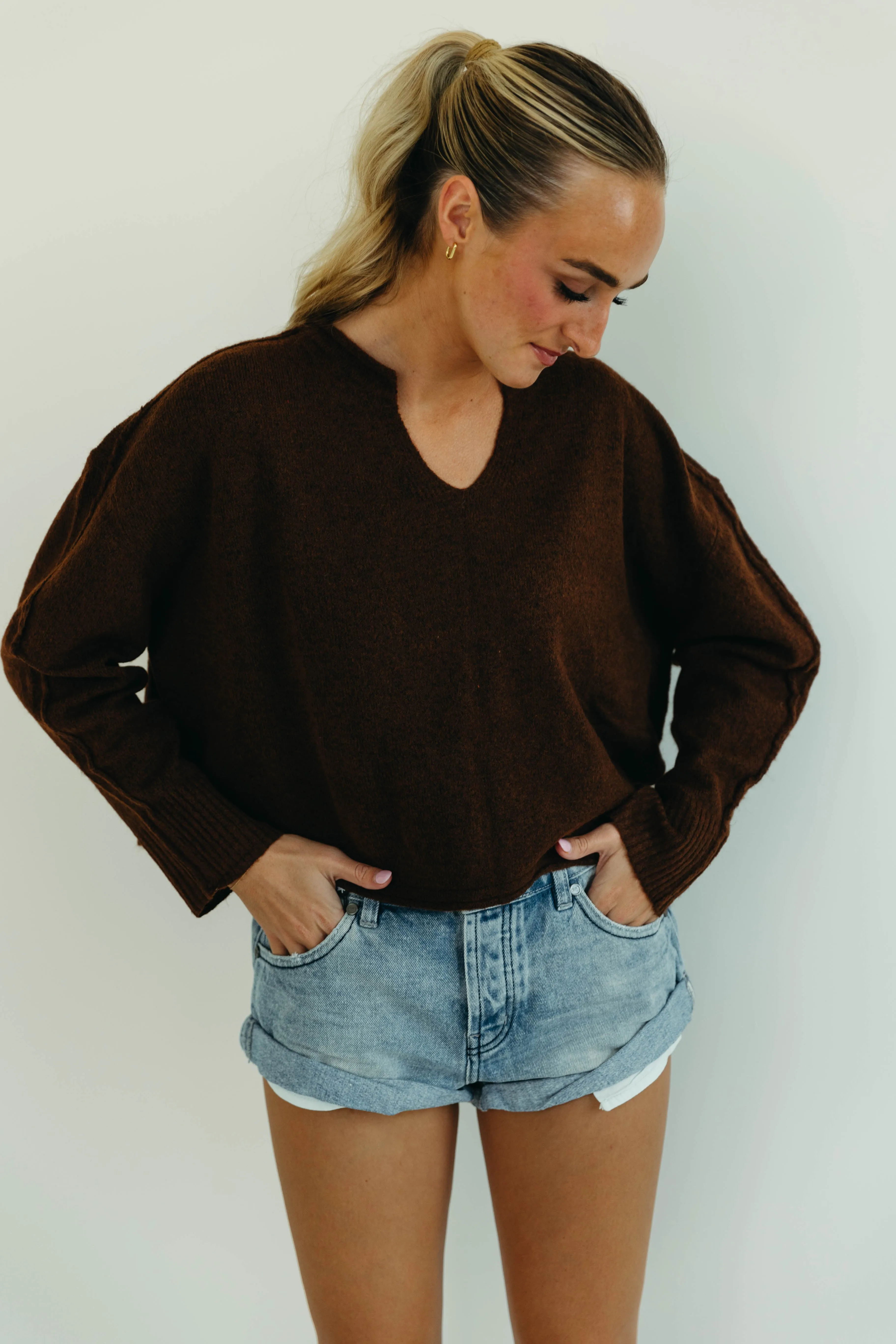 Raya Cropped Sweater - Chocolate